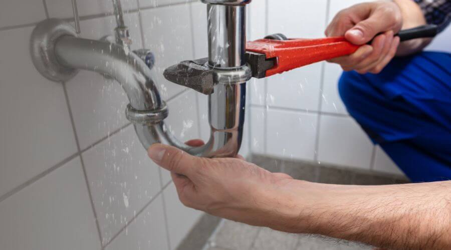 Local water heater installation in London, AR